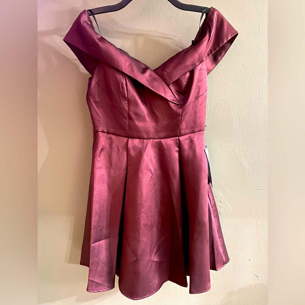 B Darlin Brand Dress Juniors